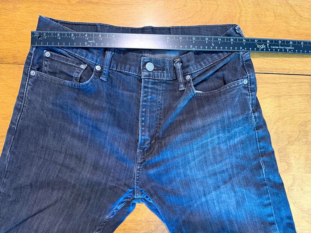 Levi's Black Denim Jeans - Excellent condition - Men's 32 x 30 Straight Fit